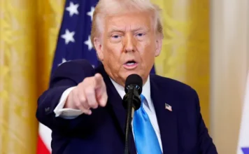 Presidente Donald Trump compra dívidas milionárias da Netflix