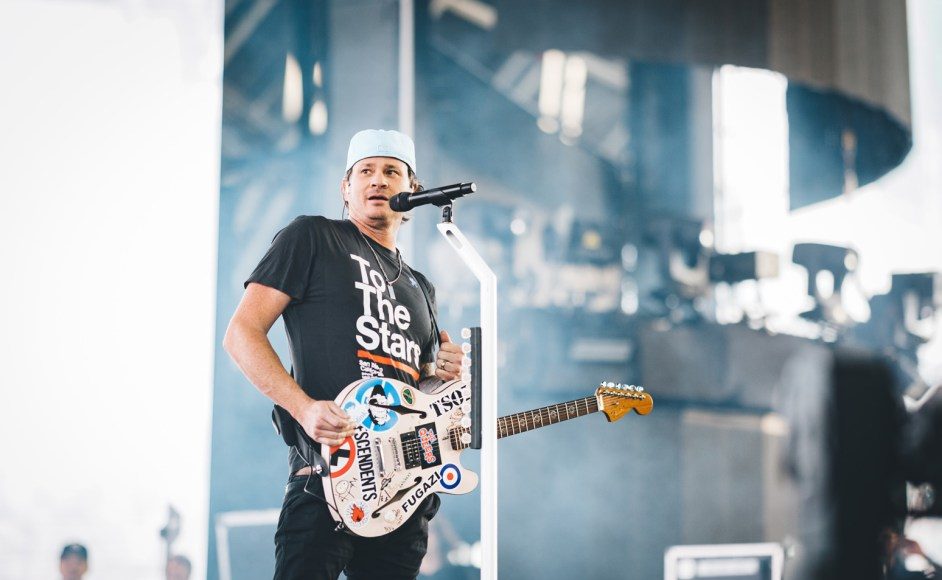 Tom-DeLonge-of-Blink-182-2023-coachella-