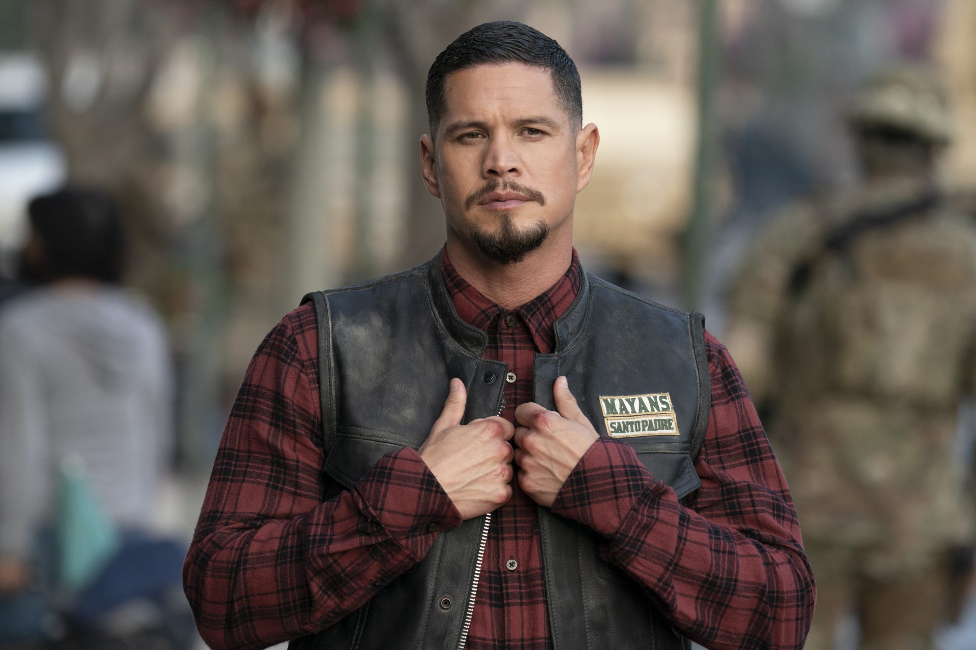 Trinity May Actor ‘Trinity’: Ator de ‘Mayans MC’ se junta ao elenco do novo thriller ...
