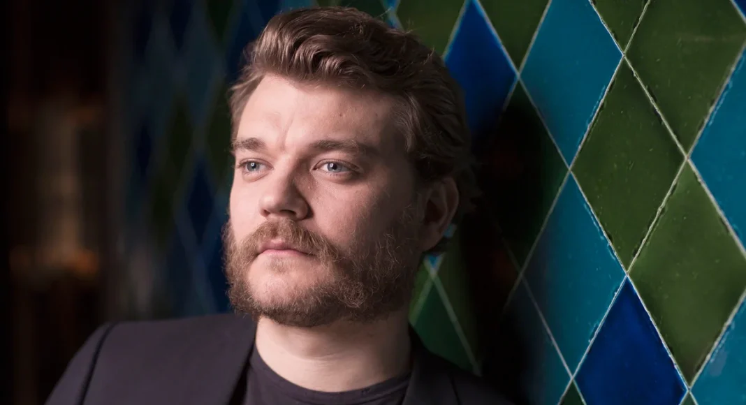 Pilou Asbæk