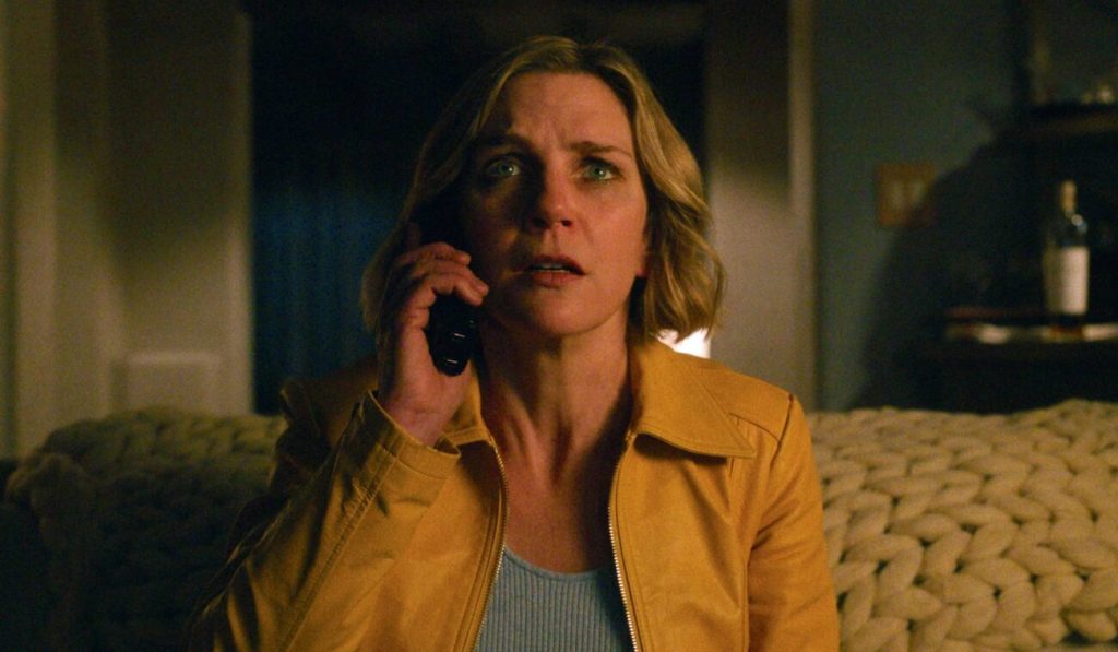 Emmy Awards 2026 | Rhea Seehorn leva a estatueta de Melhor Atriz em Série de Drama por ‘Pluribus’