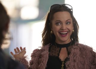 ‘Death of a Brewer’: Mena Suvari, Tyler Posey e mais vão estrelar drama de época