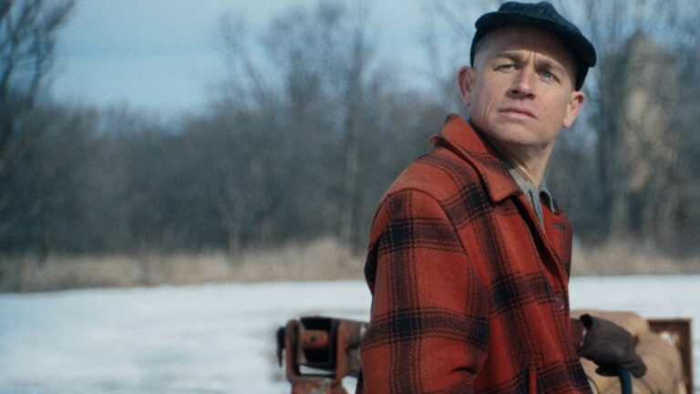 ‘Monstro: A História de Ed Gein’: Nova temporada da série antológica conquista 45% de aprovação no Rotten Tomatoes; Confira as críticas!