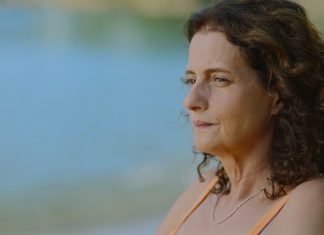 Crítica | Livros Restantes – A Melancolia da Despedida em Poético Filme Estrelado por Denise Fraga