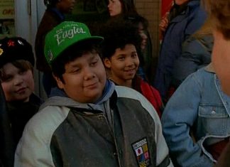 Astro da Disney oferece ajuda a ex-ator da Nickelodeon em situação de rua