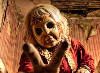 Crítica | Dolly – A Boneca Maldita – Um dos Filmes de Terror mais BIZARROS da Temporada