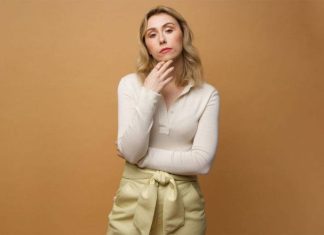 ‘Do You Want Kids?’: Atriz de ‘I Love LA’ e ‘Hacks’ entra para a nova comédia da ABC