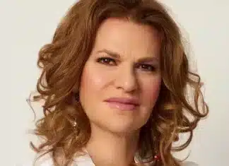 Atriz de ‘American Horror Story’ se junta ao elenco da 4ª temporada de ‘The White Lotus’
