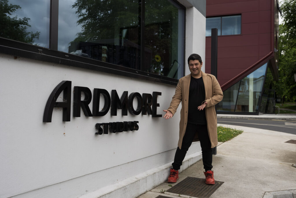 Chegando no Ardmore para o set visit