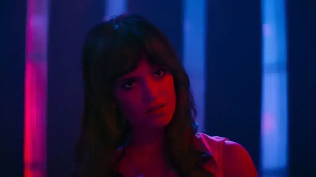 Sophie Thatcher enfrenta ASSASSINO implacável no novo trailer do suspense ‘Her Private Hel