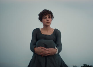 ‘Orgulho e Preconceito’: Emma Corrin admite estar “bastante intimidada” para viver Elizabeth Bennet
