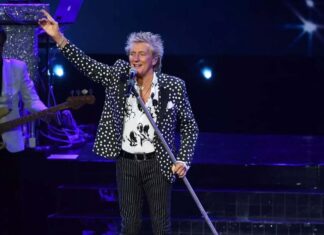 Rod Stewart usa oxigênio no palco após passar mal durante show em Utah