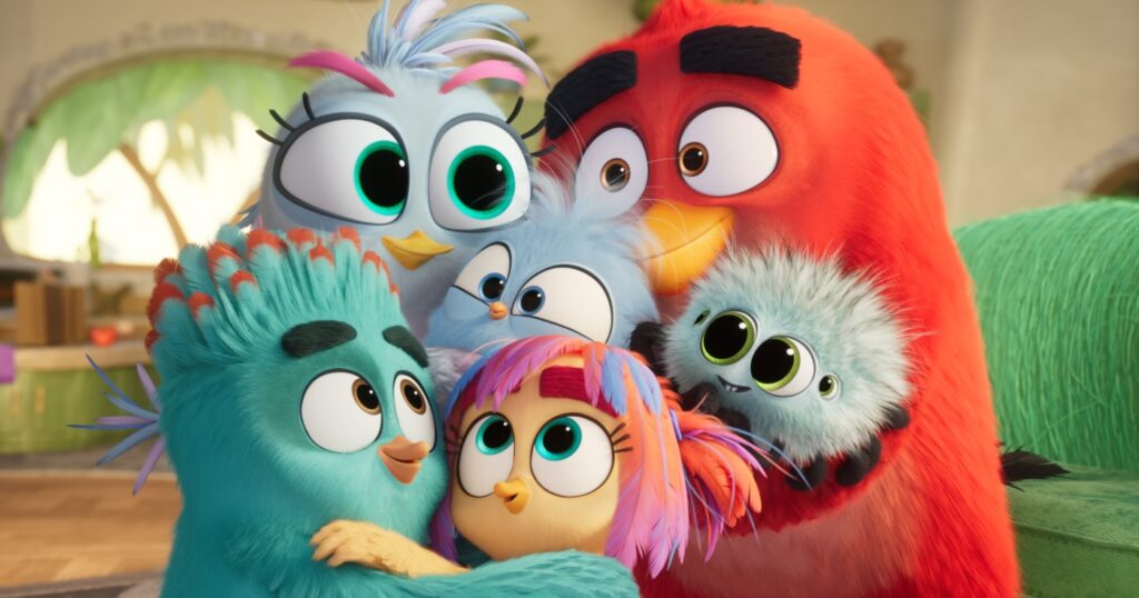‘Angry Birds 3’: Sequência brinca com ‘Vingadores: Doutor Destino’ em novo cartaz promocio