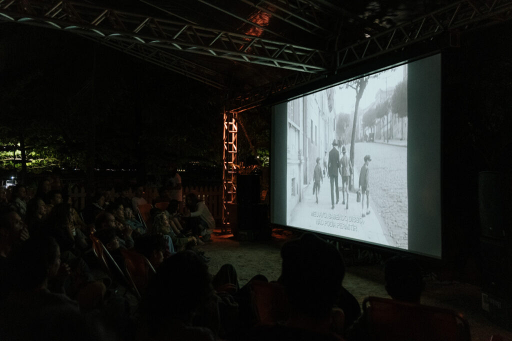 O cinema que faltava em Ilhabela: Conheça o legado do Festival Citronela DOC