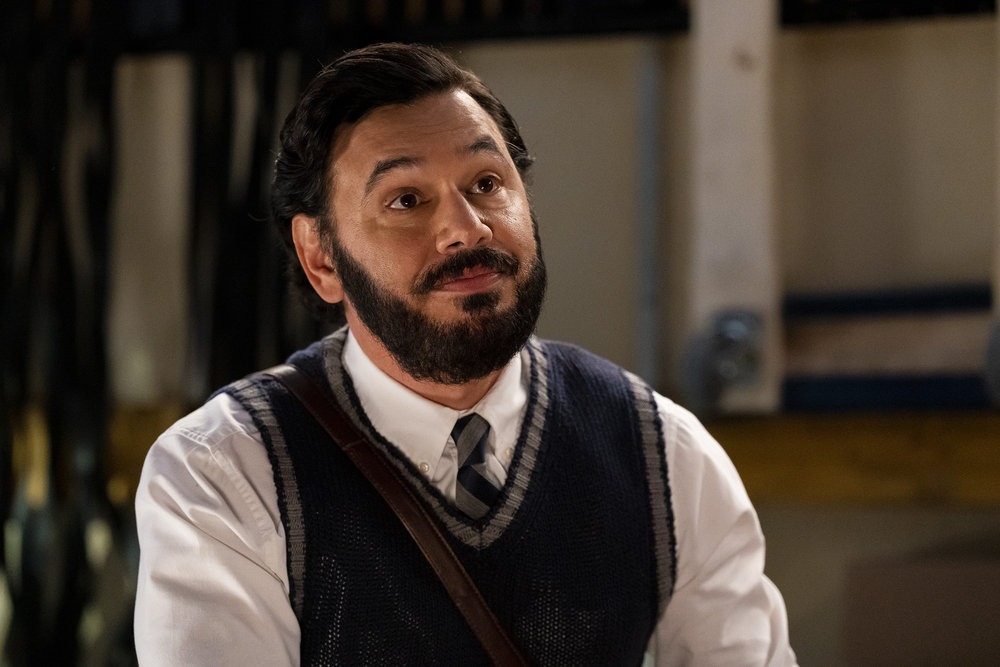 ‘Newlyweds’: Comédia com Téa Leoni escala astro de ‘Lopez vs. Lopez’ ao elenco