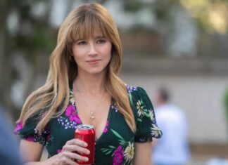 Linda Cardellini e David Harbour conquistam suas primeiras estatuetas do Emmy por ‘DTF St. Louis’