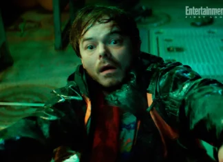 Charlie Heaton enfrenta ameaça das ‘Profundezas’ em clipe inédito da nova série de TERROR da Netflix