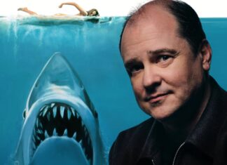 Mike Flanagan quer dirigir novo filme da franquia ‘Tubarão’