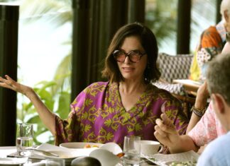‘Sleepover’: Parker Posey vai estrelar novo terror da Blumhouse