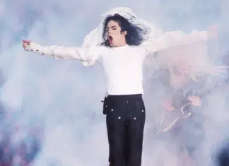Show histórico de Michael Jackson no Super Bowl ganhará documentário pela Disney