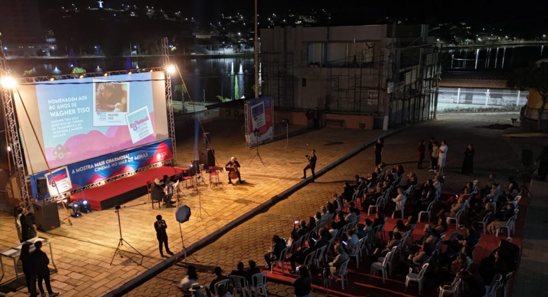 Abertura da 8a edição da Mostra de Cinema de Fama. Foto: divulgação do festival Abertura da 8a edição da Mostra de Cinema de Fama. Foto: divulgação do festival