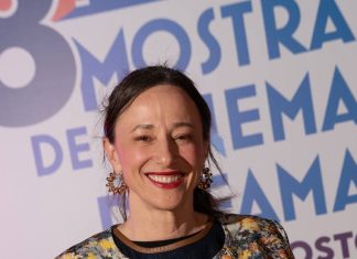 A Mostra de Cinema de Fama nos presenteia com uma conversa inspiradora com a atriz Paula Braun A atriz Paula Braun no segundo dia de Mostra de Cinema de Fama. Foto: divulgação do festival