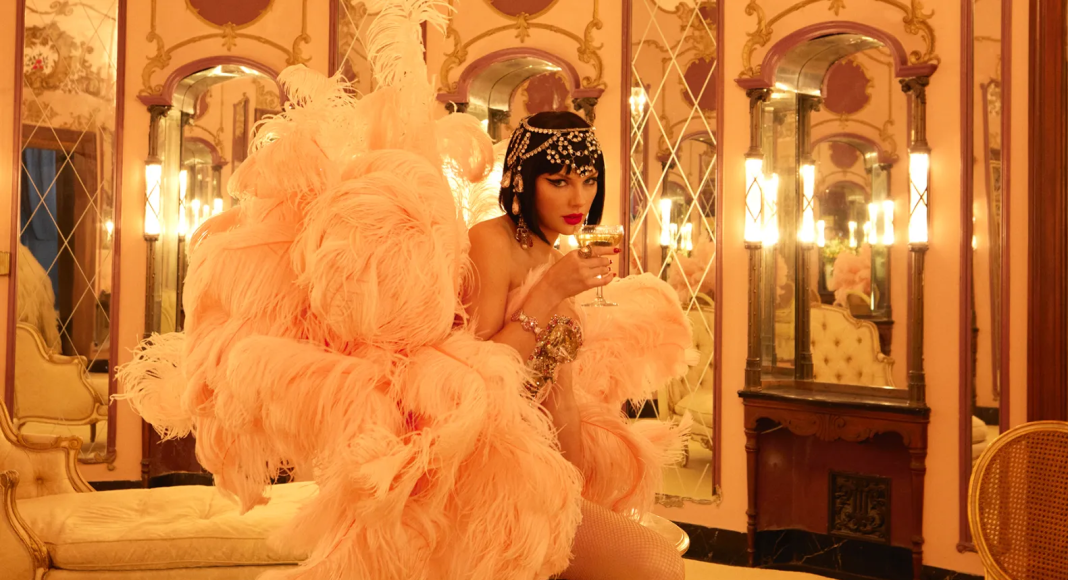 the life of a showgirl The life of a showgirl